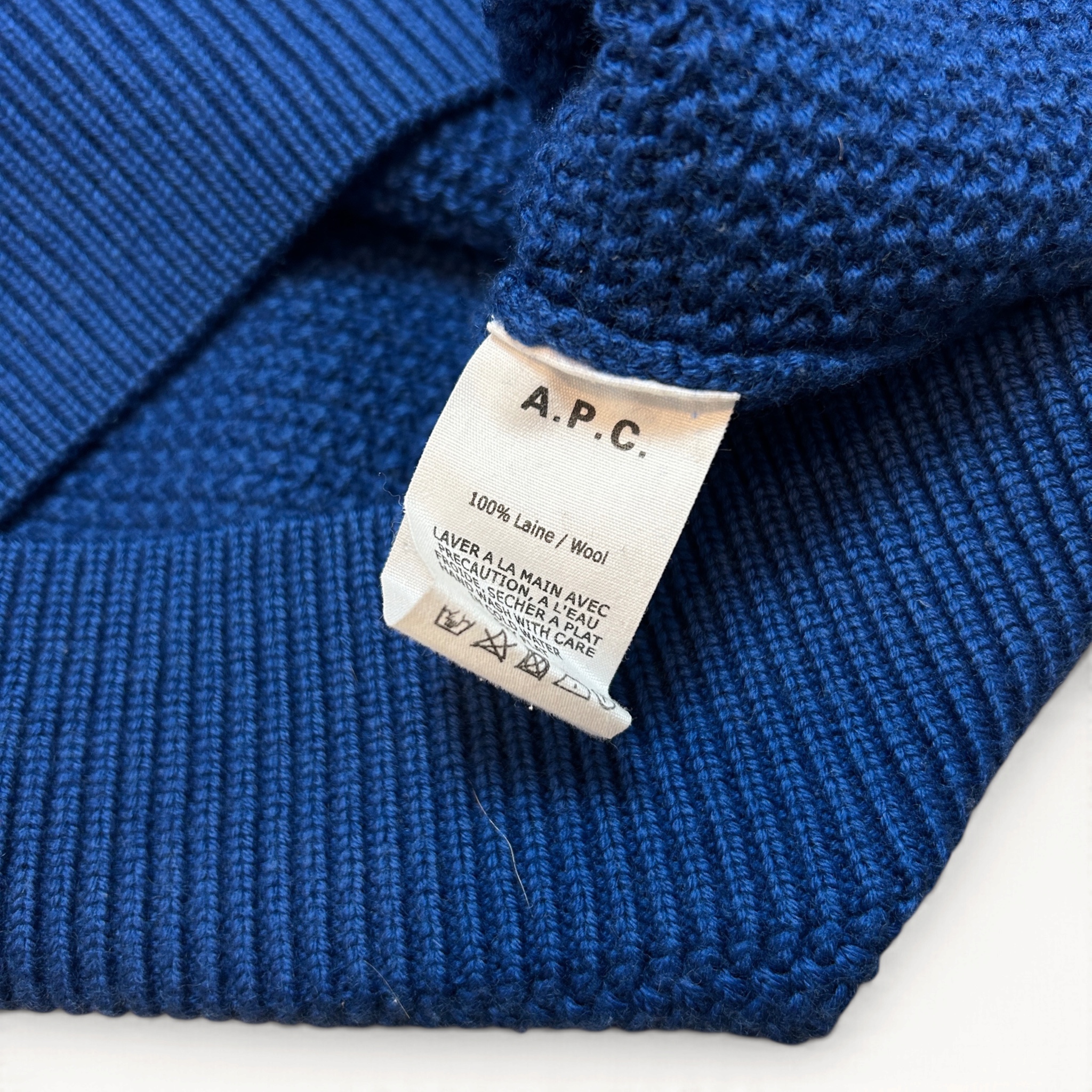 A.P.C. | XS - obrazek 5